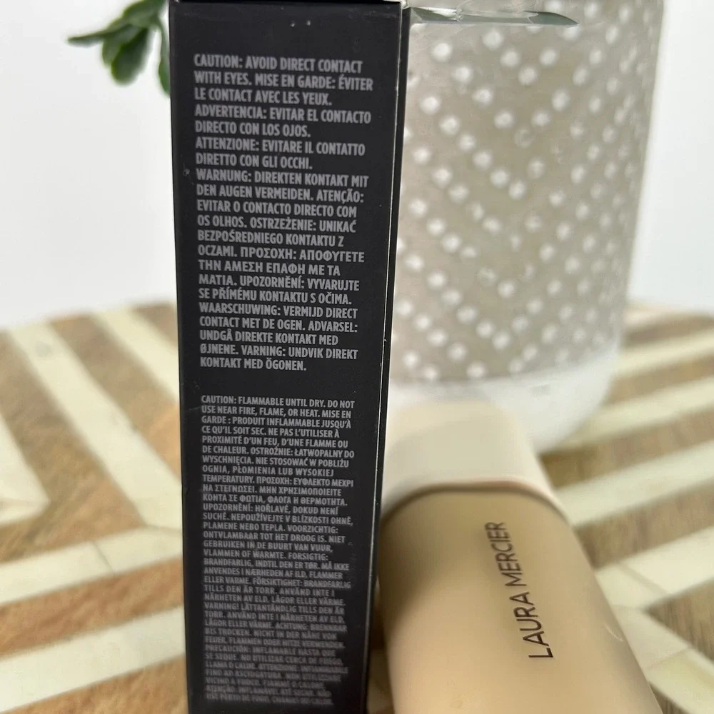 Laura Mercier Real Flawless Weightless Perfecting Foundation 1W1 Cashmere 1ozNew